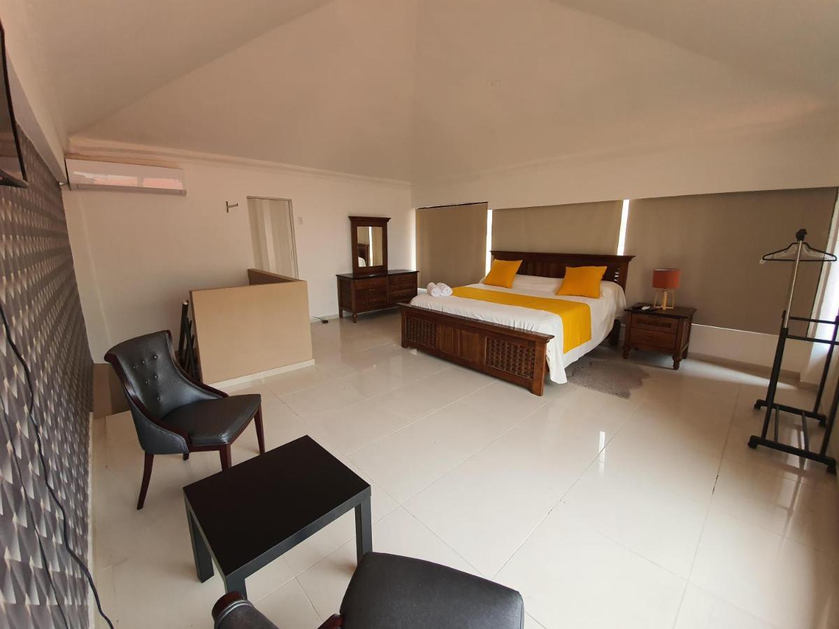 Malecon Rooms Y Hotel Санто-Доминго Экстерьер фото