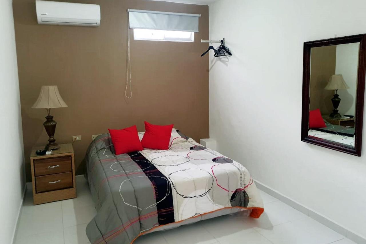 Malecon Rooms Y Hotel Санто-Доминго Экстерьер фото