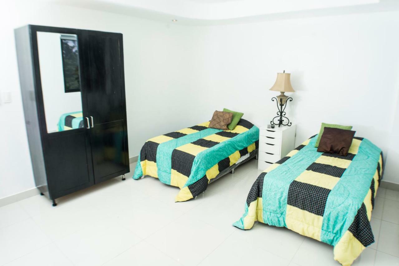 Malecon Rooms Y Hotel Санто-Доминго Экстерьер фото