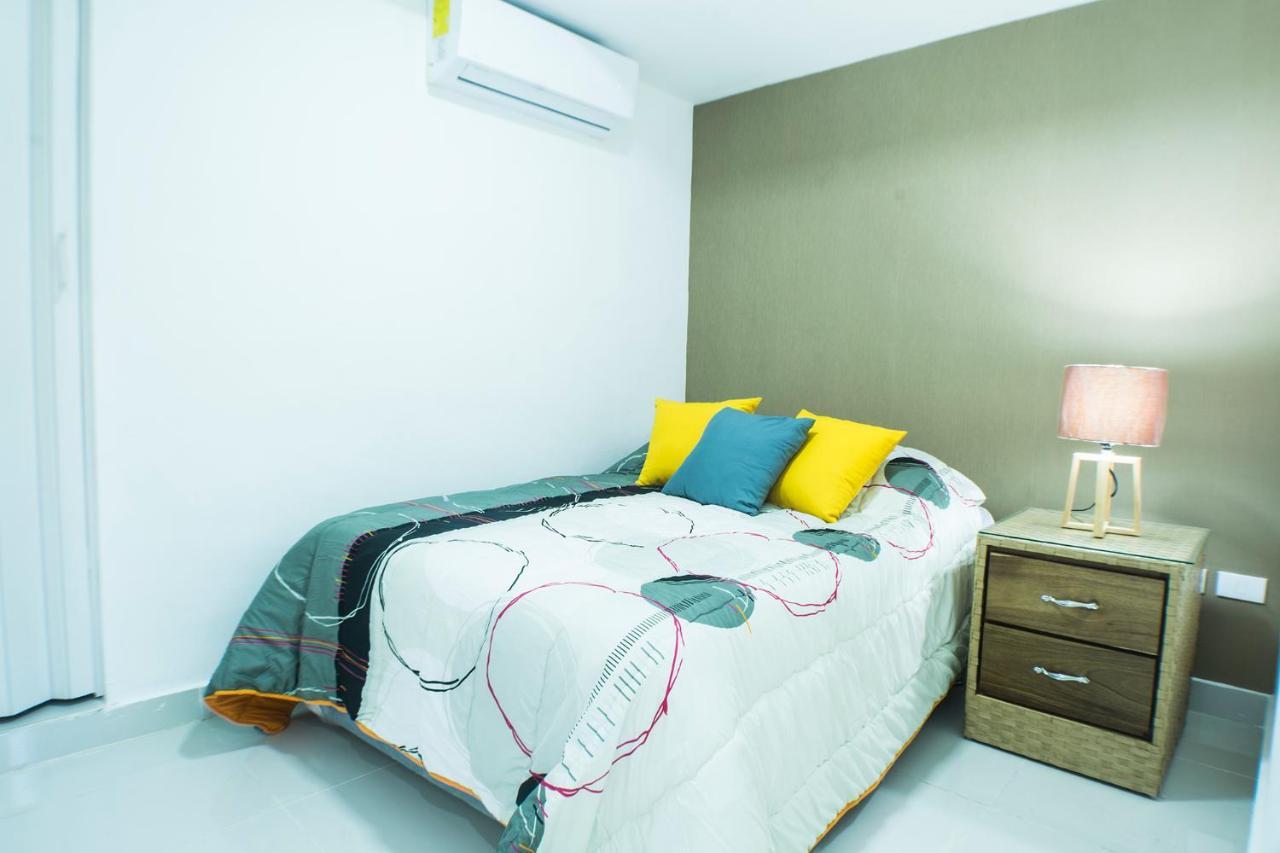 Malecon Rooms Y Hotel Санто-Доминго Экстерьер фото
